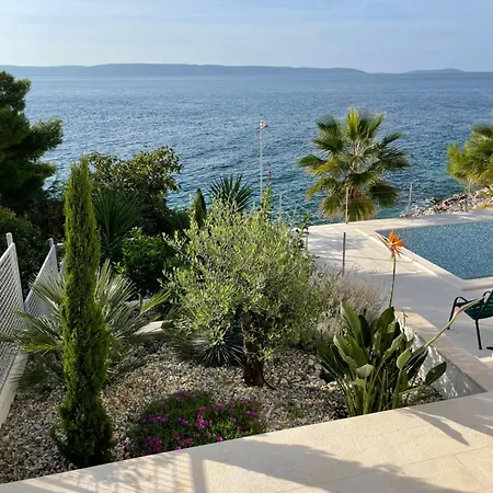 Apartment Leonardo Trogir