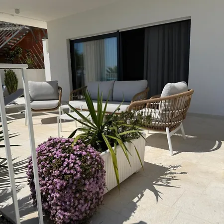 Apartment Leonardo Trogir