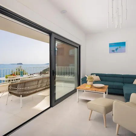 Leonardo Apartment